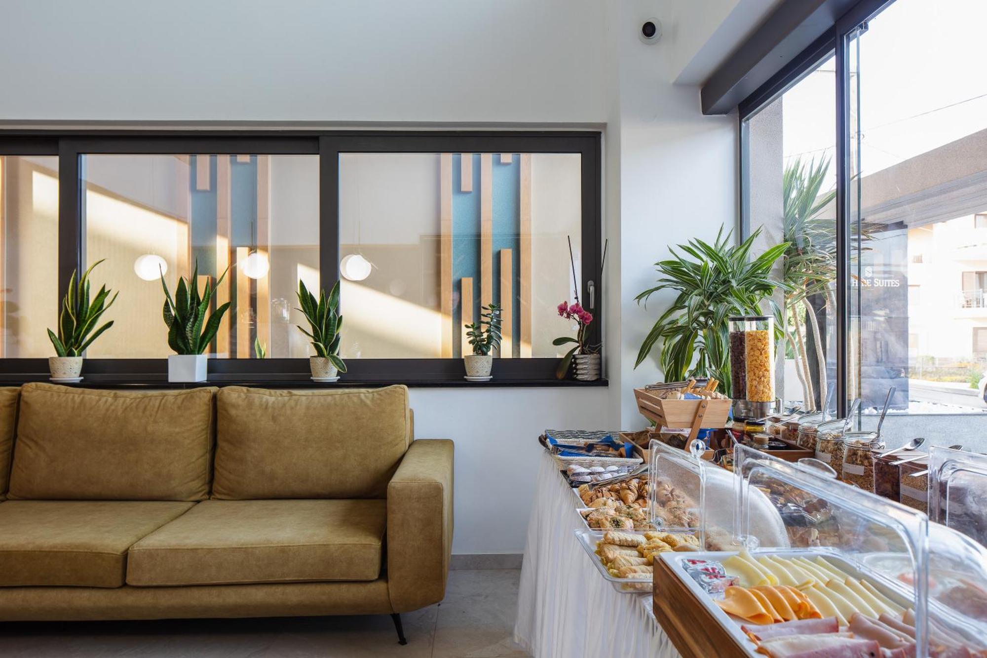 Sapphire Horizon Suites Kíssamos Eksteriør bilde