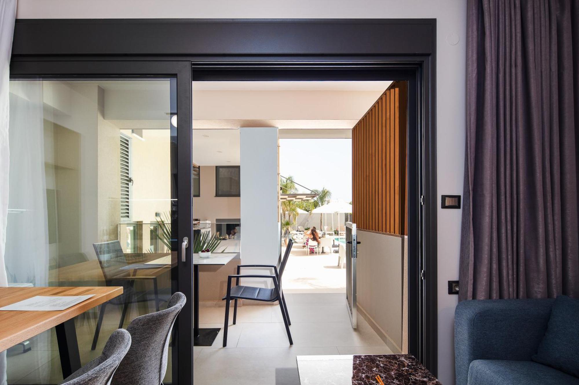 Sapphire Horizon Suites Kíssamos Eksteriør bilde